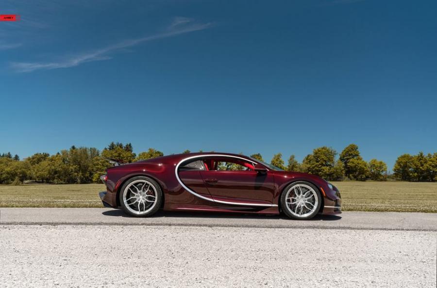  Bugatti Chiron on ANRKY Wheels 2018 года  (фото 3 из 15)